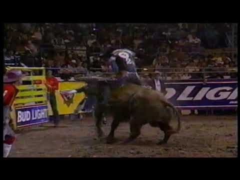 Red Wolf bucks Tuff Hedeman - 97 PBR Albuquerque