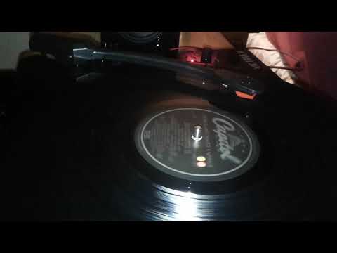 Listen To What The Man Said-PaulMcCartney-Venus And Mars