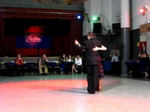  Cristina Sosa  and  Daniel Nacucchio  are  dancing  to  the  tango  "  Patotero Sentimental  "