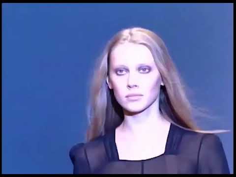 Miu Miu Fall/Winter 2001 Full Show
