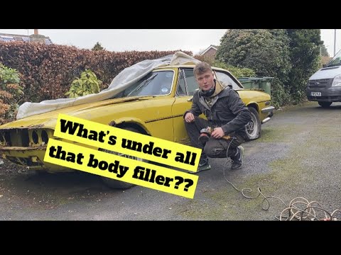 Taking an ANGLE GRINDER to my ROTTEN, V8 Triumph Stag! (plus interior stripping.) How BAD can it be?