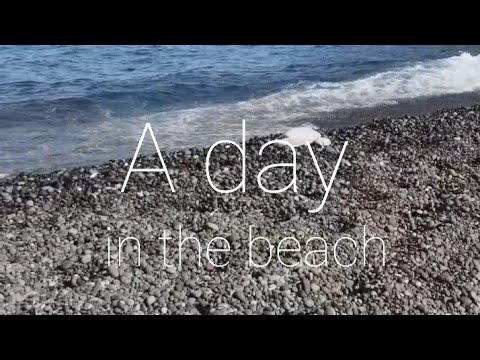 Living in Santorini, Greece| A day in the beach|