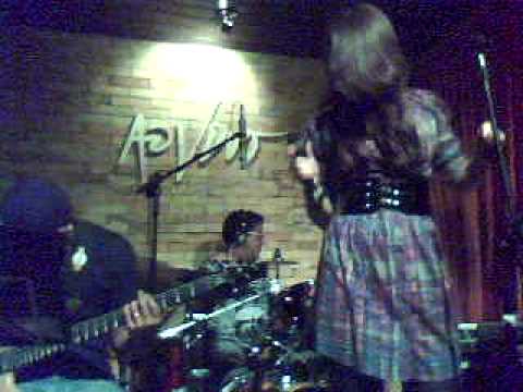 Micheline Cardoso - Olhos Coloridos