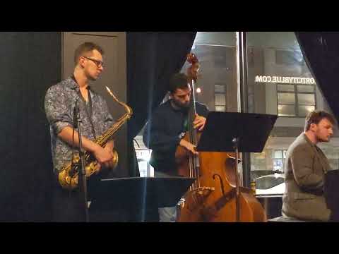 Bass Solo - Soso Gelovani (Song for Carol by Seba Molnar)