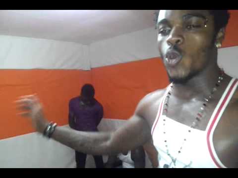 Fun Abarango Kerozene "Kpayaye" en Studio