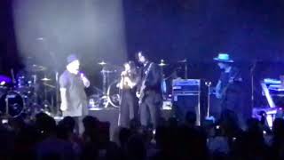 Kevin Max sings Hallelujah