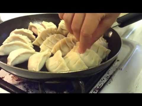 How to make Gyoza