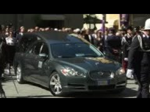 Legendary director Zeffirelli laid to rest