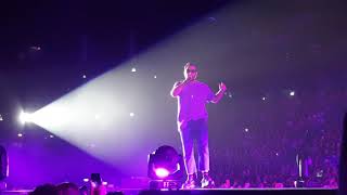 Thegiornalisti - intro + l&#39;ultimo giorno della terra (live @ Mediolanum forum Milan 15-04-19)