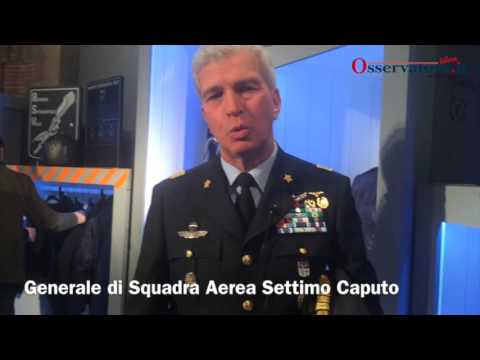 L'Aeronautica Militare 'atterra' a Pitti Uomo 89
