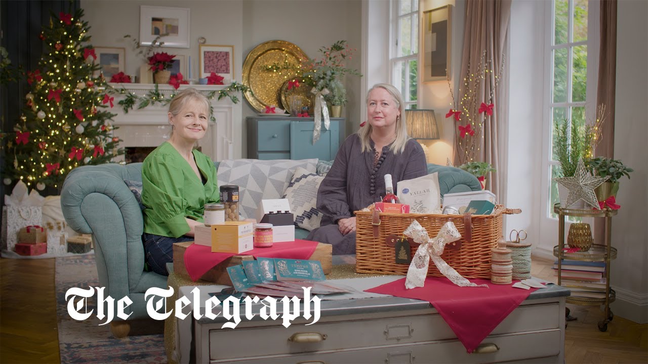 How to make a stylish Christmas hamper and a festive wreath this season - Vimarsana News