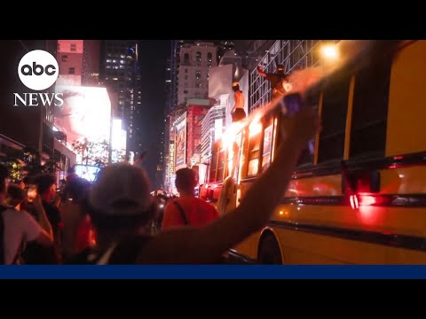 New York City preps for massive celebration after Knicks' 1st NBA title in 53 years