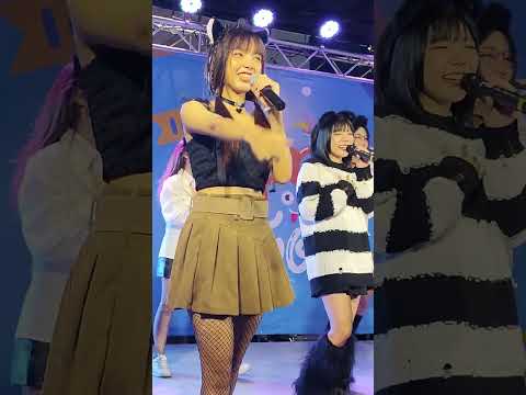 230401 (Maple Fancam) The Glass Girls Trainee - หวานเย็น @ Idol April Fool Day - The Market Bangkok