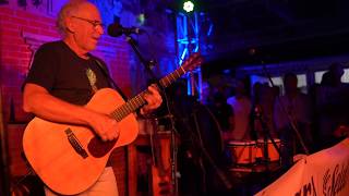 Autour Du Rocher by Jimmy Buffett at Le Select in St. Barts