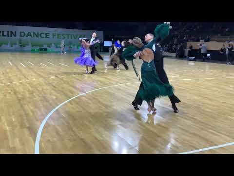 WDSF 2023 BERLIN DANCE FESTIVAL 👍👍 SEMI FINALE - SLOWFOX - INTL.OPEN ADULT