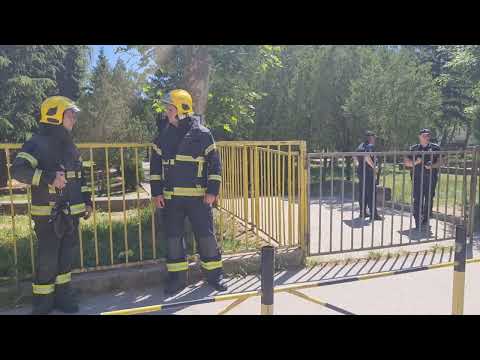 Evakuisani učenici i zaposleni  u OŠ "Radoje Domanović"