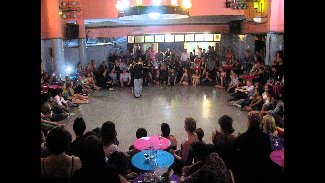 MARIELA SAMETBAND y GUILLE "PEQUE" BARRIONUEVO en Viva La Pepa Milonga (3/4)