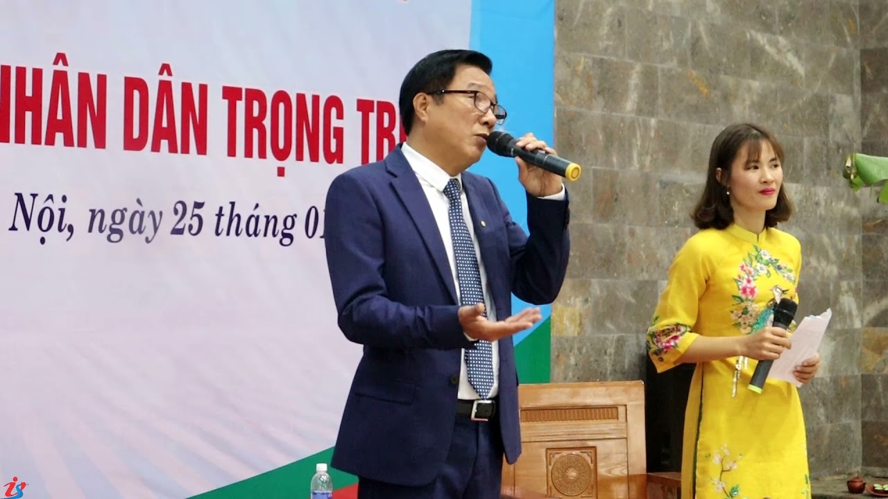 Học sinh trường Phổ thông IVS giao lưu cùng NSND Trọng Trinh
