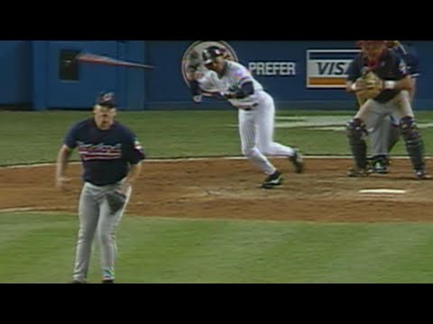 CLE@NYY: Polonia breaks up Colon's no-hitter in 8th