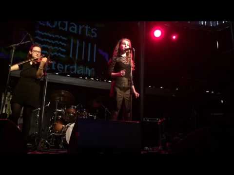 Dit Is Het Land - BEAU