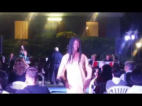 Io che amo solo te. Manya e Big Bomb Band.