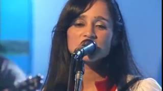 Julieta Venegas - Lento (Estudio CM 2004)