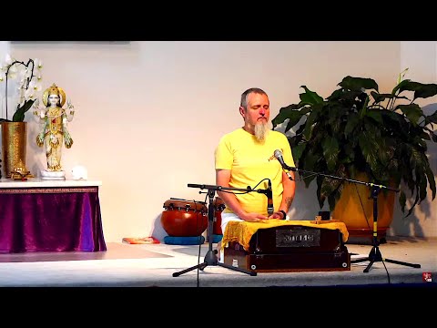 Stille Meditation im Satsang mit Bharata - Yoga Vidya Live Ritual Kirtan singen 07:00 Uhr 25.07.2020