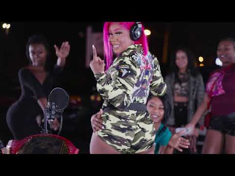 Envy Jazzo - I did | Lunch Table Barz Performance