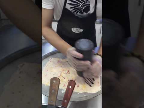 Fresh ice cream from New York streets