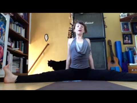 download lagu mp3 mp4 Yoga To Twilight And New Moon, download mp3 Yoga To Twilight And New Moon free downloadn, video klip Yoga To Twilight And New Moon