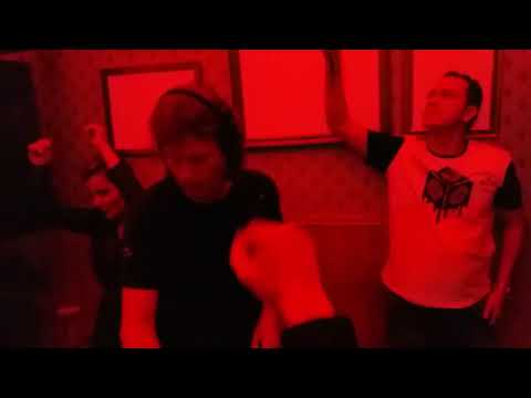 El maestro HERNAN CATTANEO playing EANP - Optimus Calling!