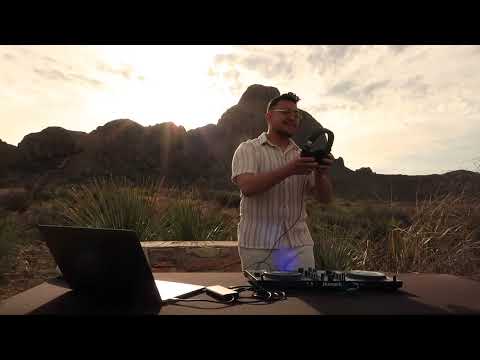 Moción - Synths at Sunset Mix | RUFUS DU SOL, ODEZA, KX5, John Summit, Deadmau5, CamelPhat, ARTBAT