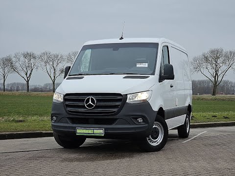 Mercedes-Benz Sprinter video miniature