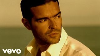 Cuando Calienta El Sol Music Video