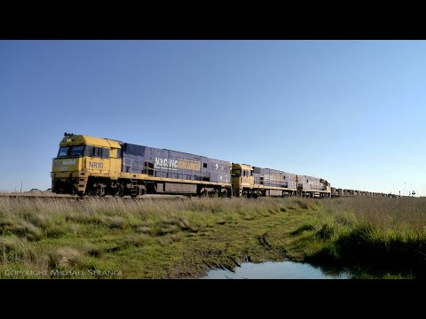 3XM4 Steel Wagons & Shipping Containers (8/9/2021) - PoathTV Australian Trains & Railways
