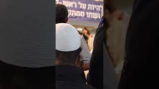"אורות גבוהים וריקודים של הודיה ושמחה בציון רבי נחמן ערב ראש השנה התשפ"ה"... "אני נהר המטהר מכל"...