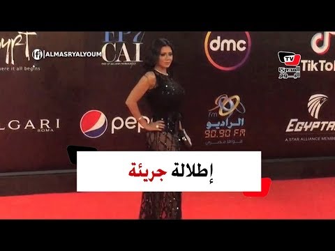 فستان رانيا يوسف