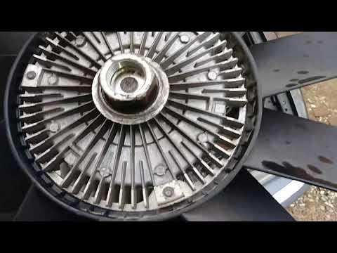 BMW e38 740iL fan clutch removal and installation