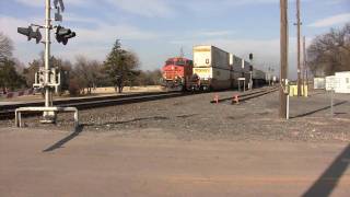 preview picture of video 'BNSF - Waynoka Transcon Action'