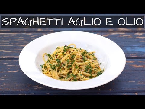 Como fazer Spaghetti Aglio E Olio (jantar RÁPIDO e FÁCIL durante a semana)