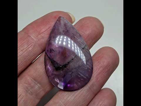 Натуральный камень для создания украшений природный аметист кабошон 30 ct, полупрозрачный фиолетовый - фото 1 - id-p1862888010