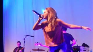 Rich Kids - Bea Miller (Las Vegas 08/13/15)