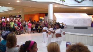 Gulsham Dancers, Isis Dance Studio, una cancion de Emad Sayyah -Kirmaalik