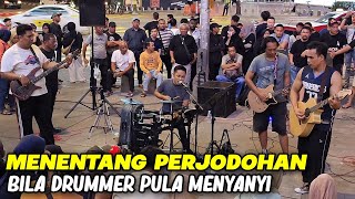 Download lagu Bukan biasa² drummer SENTUHAN ni, ketuk drum PADU nyanyi pun PADU mp3