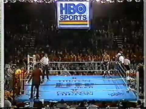 Julio César Chávez vs. Rodolfo Aguilar - (1 of 3) April 16, 1988
