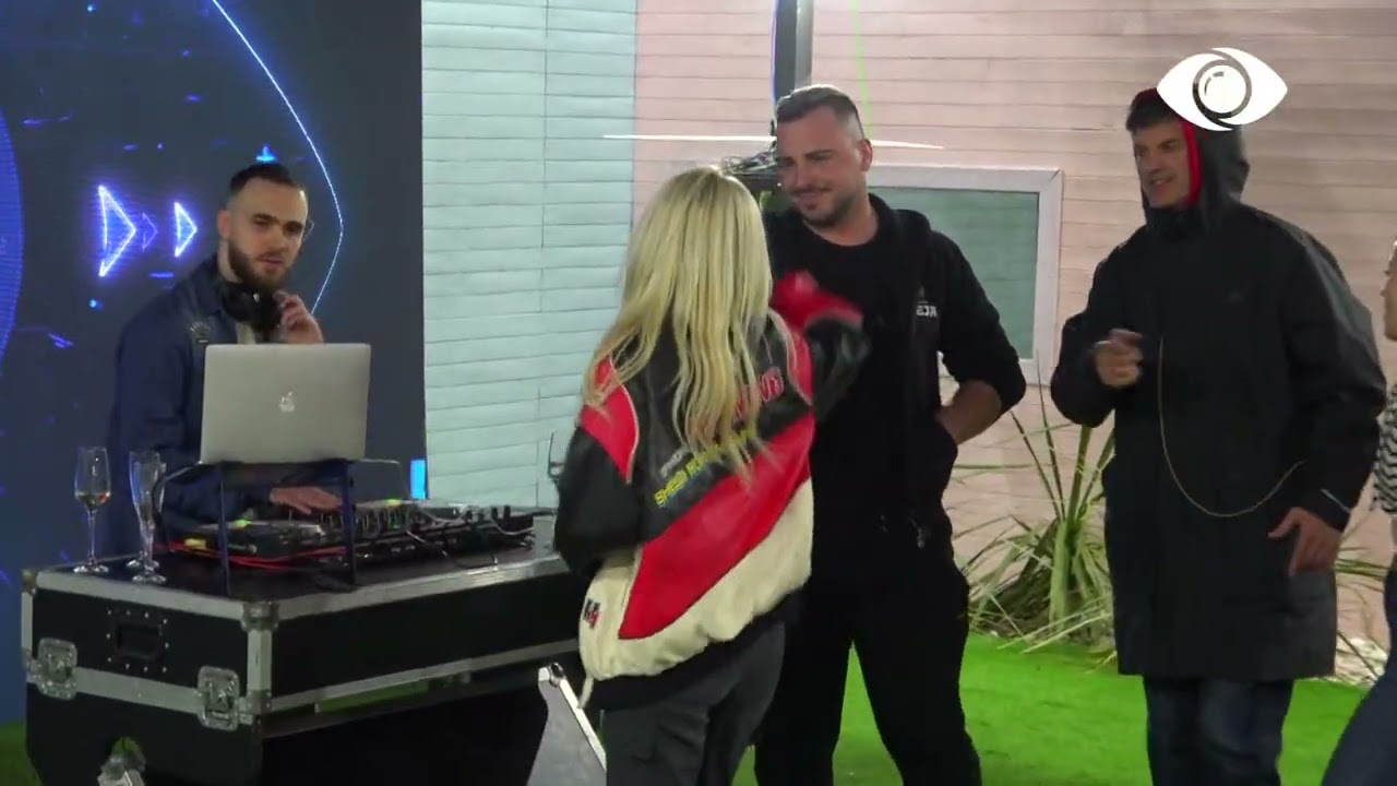 100 ditë në shtëpi/ Banorët festojnë