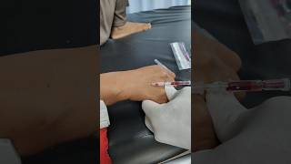 Download lagu Cara Pasang Infus yang Benar dan Aman | How to Insert an IV Line Properly and Safely mp3