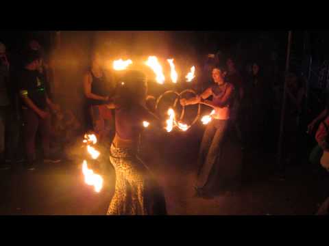 Fire dance @ Parvati Peaking