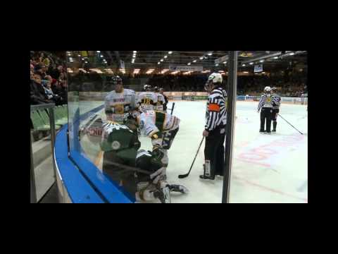 Jere Pulli taklaa Tommi Välimaata