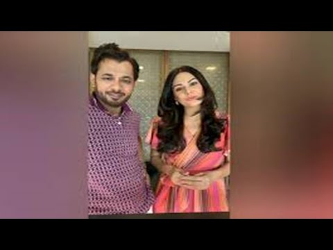 Shark Tank India Judge Anupam Mitall and his wife Anchal wishes happy valentines' day